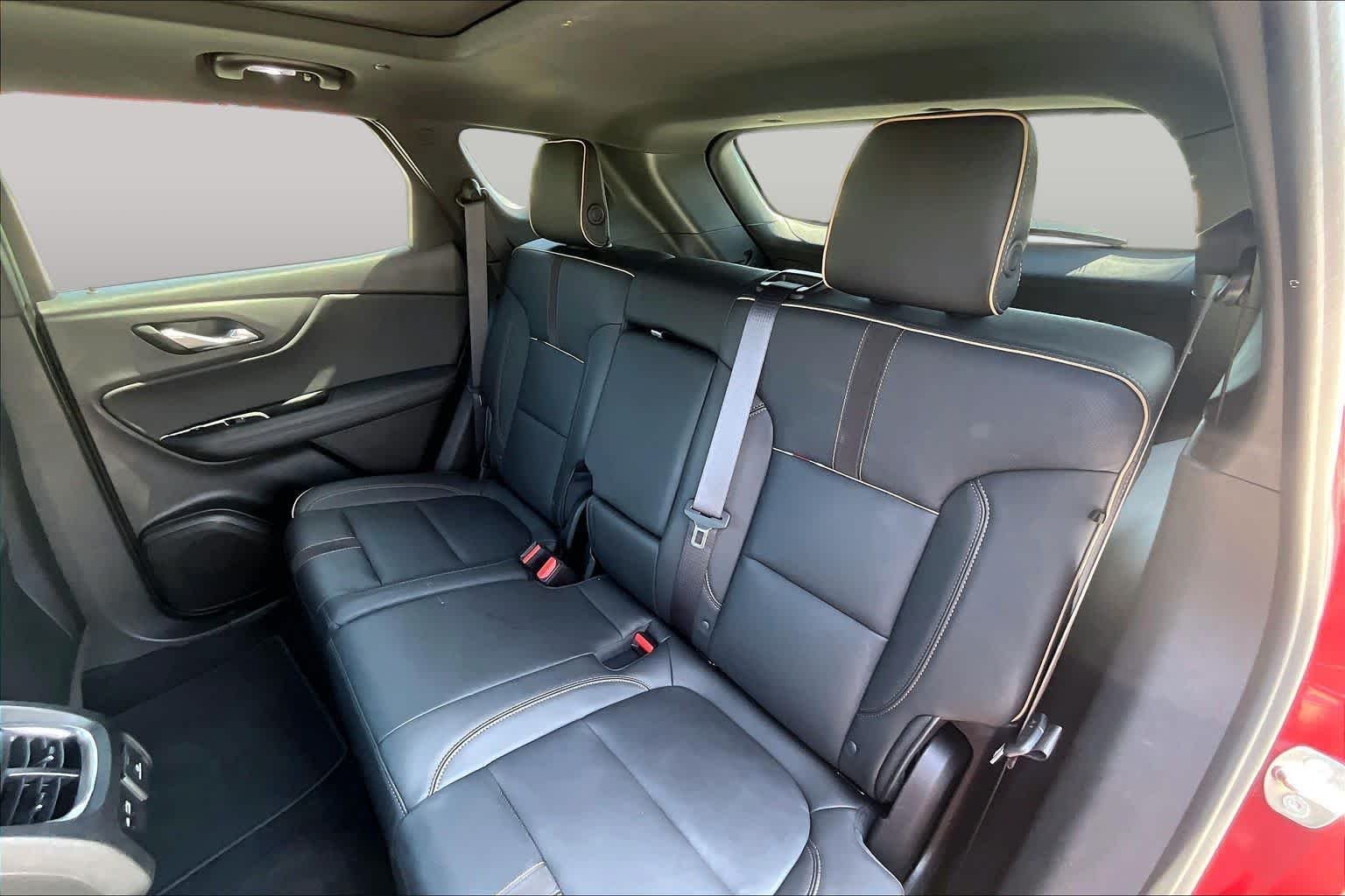 Used 2019 Cajun Red Tintcoat Chevrolet Premier image 21