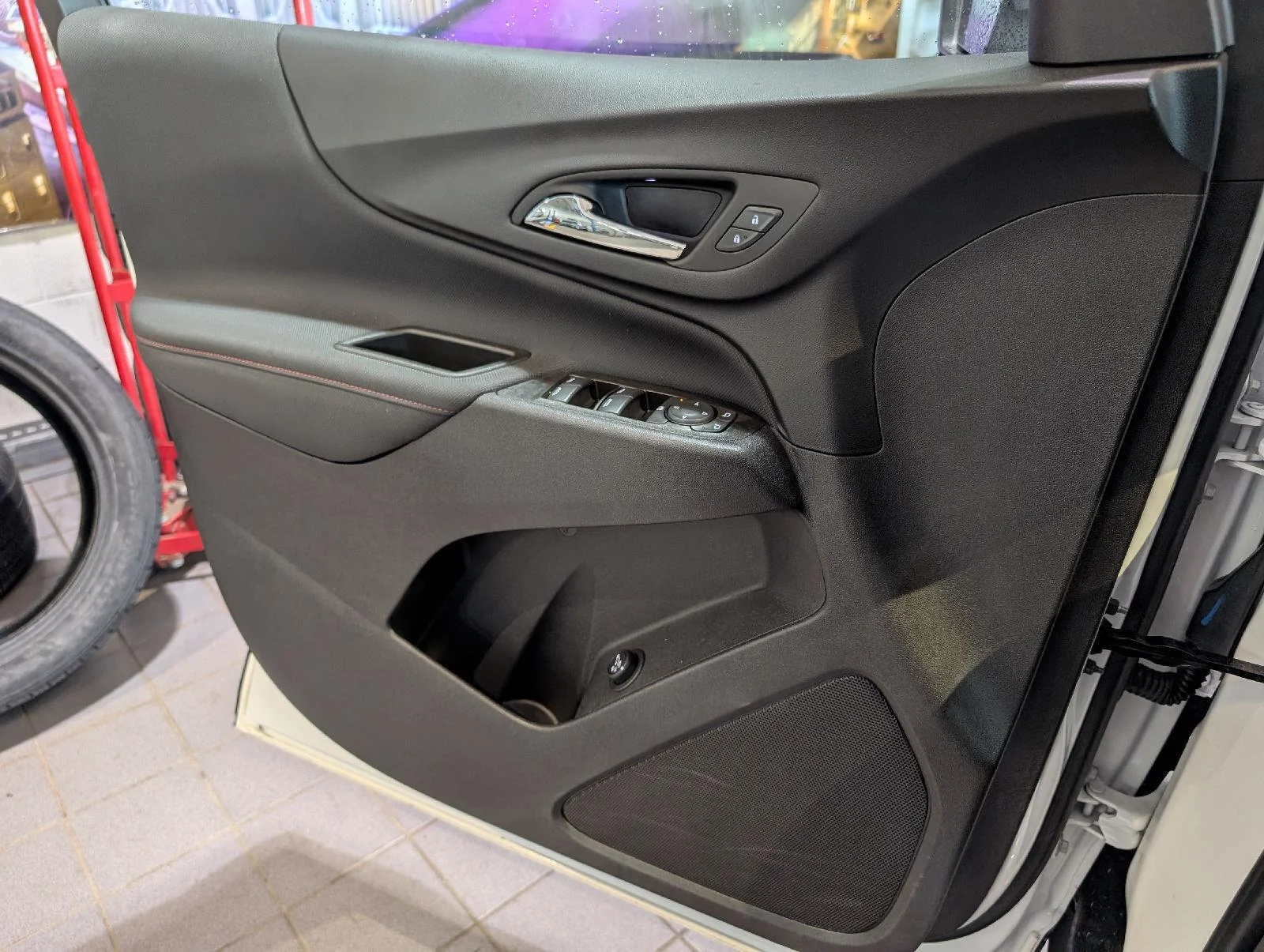 Used 2023 Summit White Chevrolet RS image 12