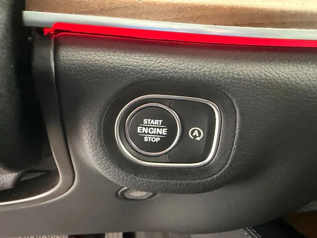 Used 2025 Black Mercedes-Benz GLE 350 image 47