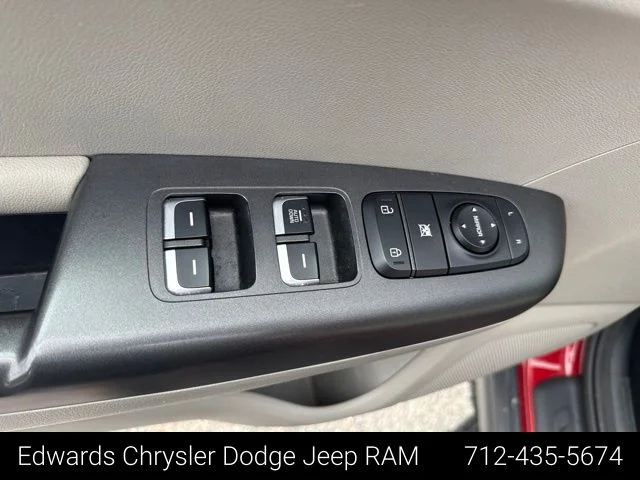Used 2020 Red Kia LX image 15
