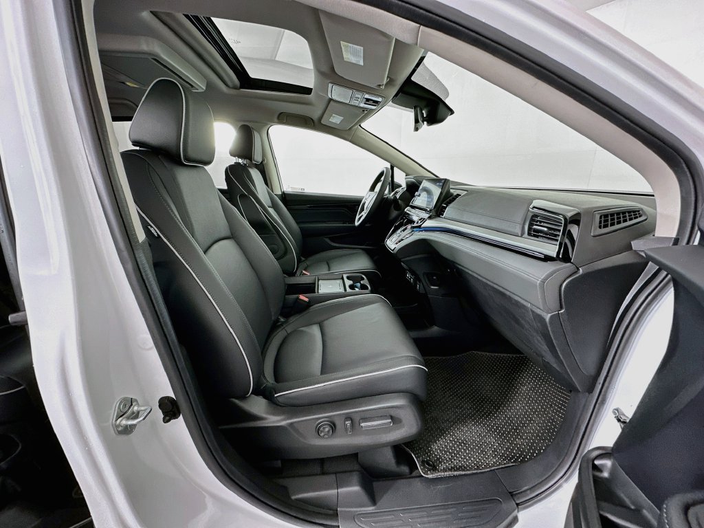 2026 Honda Odyssey Touring - Photo 27