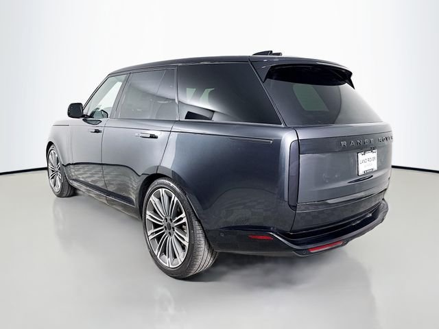New 2026 Carpathian Grey Land Rover SE image 7