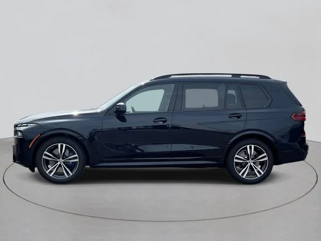 Used 2024 Black BMW xDrive40i image 2