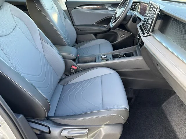New 2026 Pyrite Silver Metallic Volkswagen 2.0T SE image 18