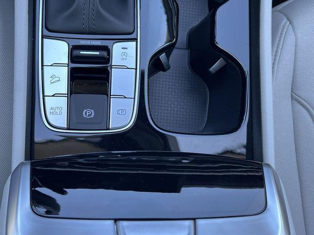 New 2026 Green Hyundai SE FWD image 16