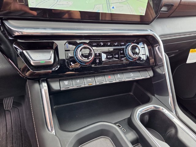 2025 GMC Sierra 3500HD Denali Ultimate - Photo 25