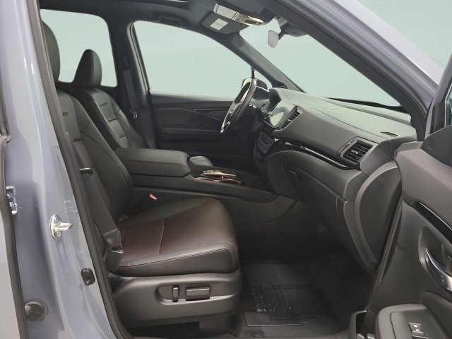 Certified Used 2024 Sonic Gray Pearl Honda AWD BLACK EDITION image 12