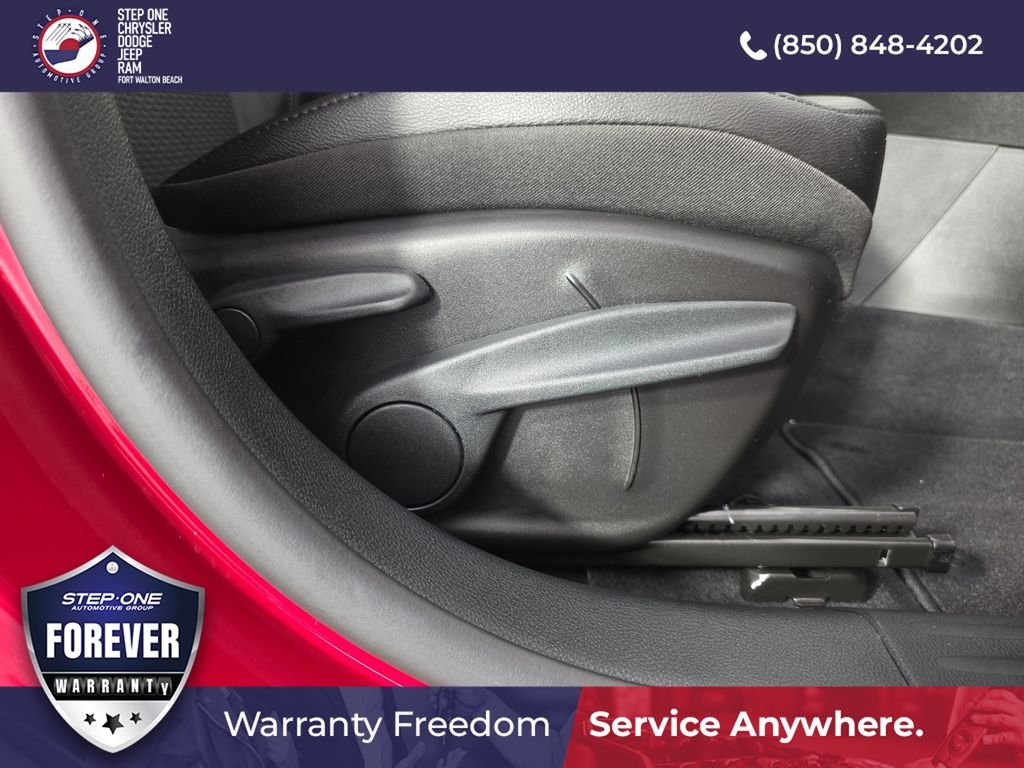 Used 2025 Red Jeep Latitude image 35