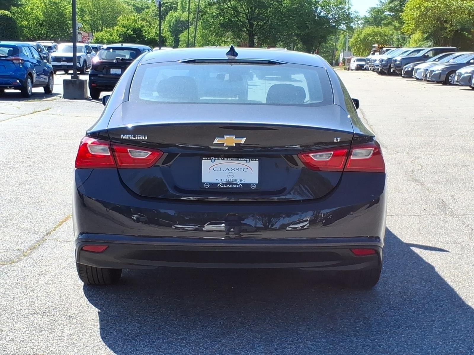 Used 2025 Night Shade Metallic Chevrolet LT image 8