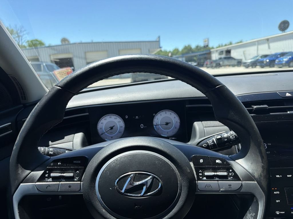 Used 2024 Silver Hyundai SEL image 11