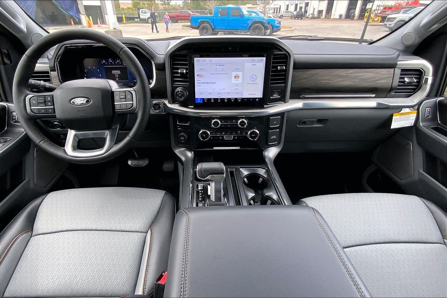 Used 2026 Avalanche Ford LARIAT image 5