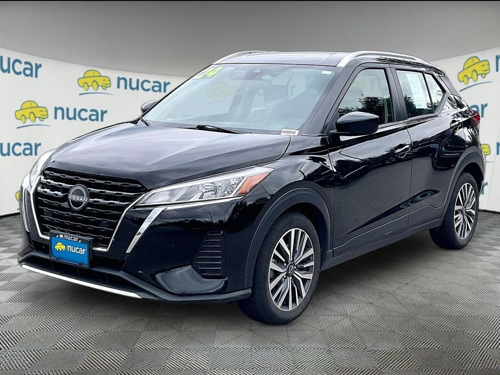 Used 2024 Super Black Nissan SV image 3