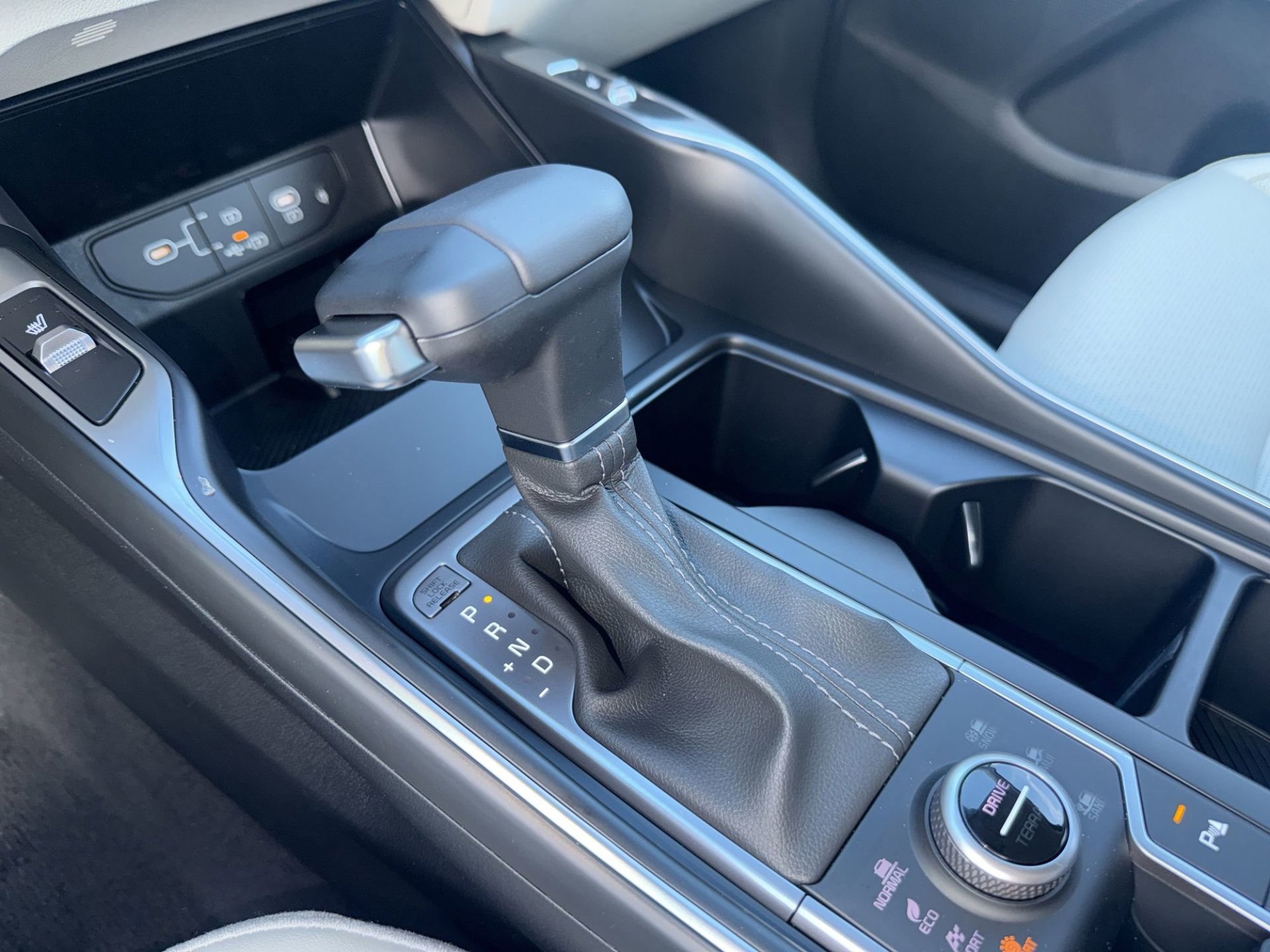 New 2026 Wolf Gray Kia S image 22
