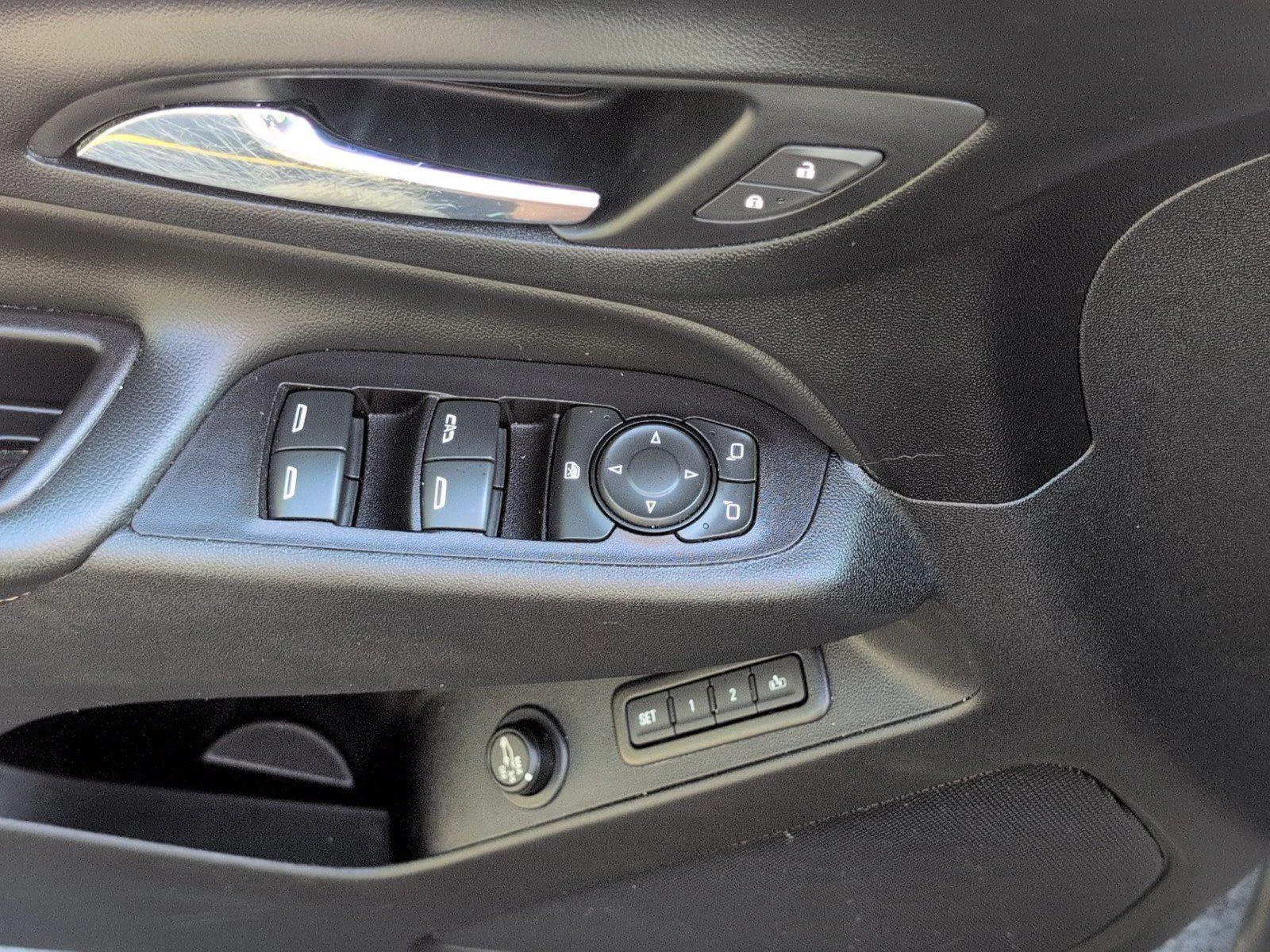 Used 2021 SILVER ICE METALLIC Chevrolet Premier image 19