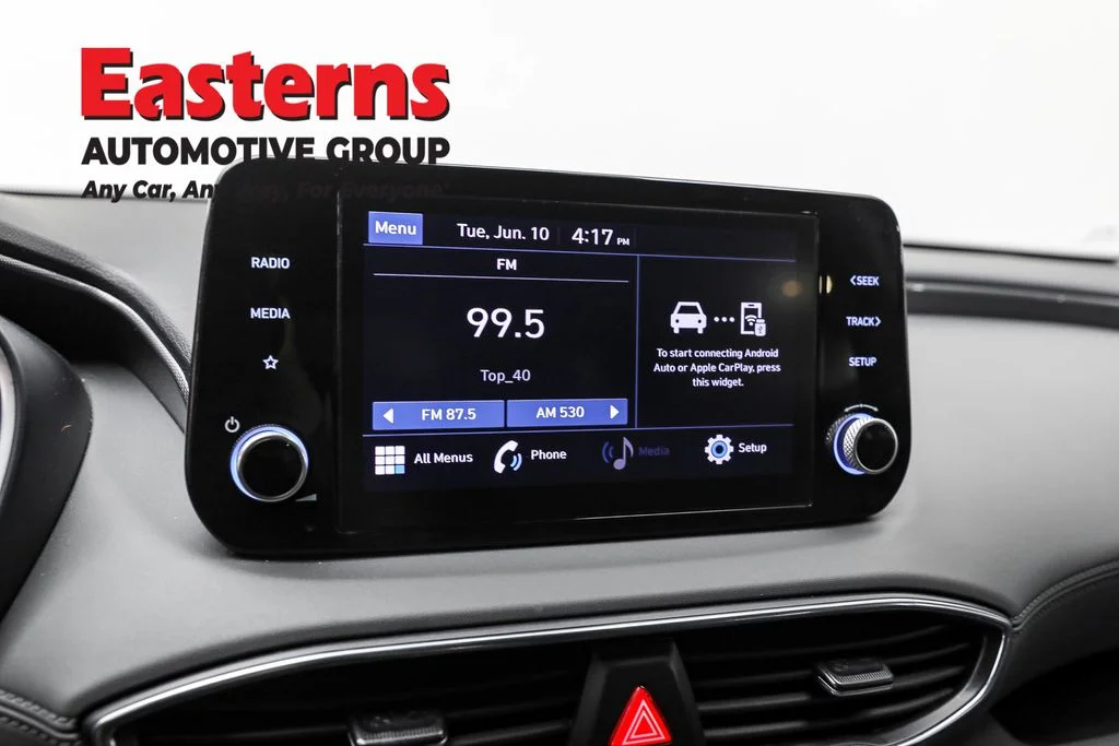 Used 2023 Black Hyundai SE image 19