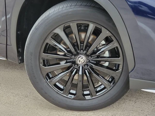 Certified Used 2025  Toyota XSE image 30