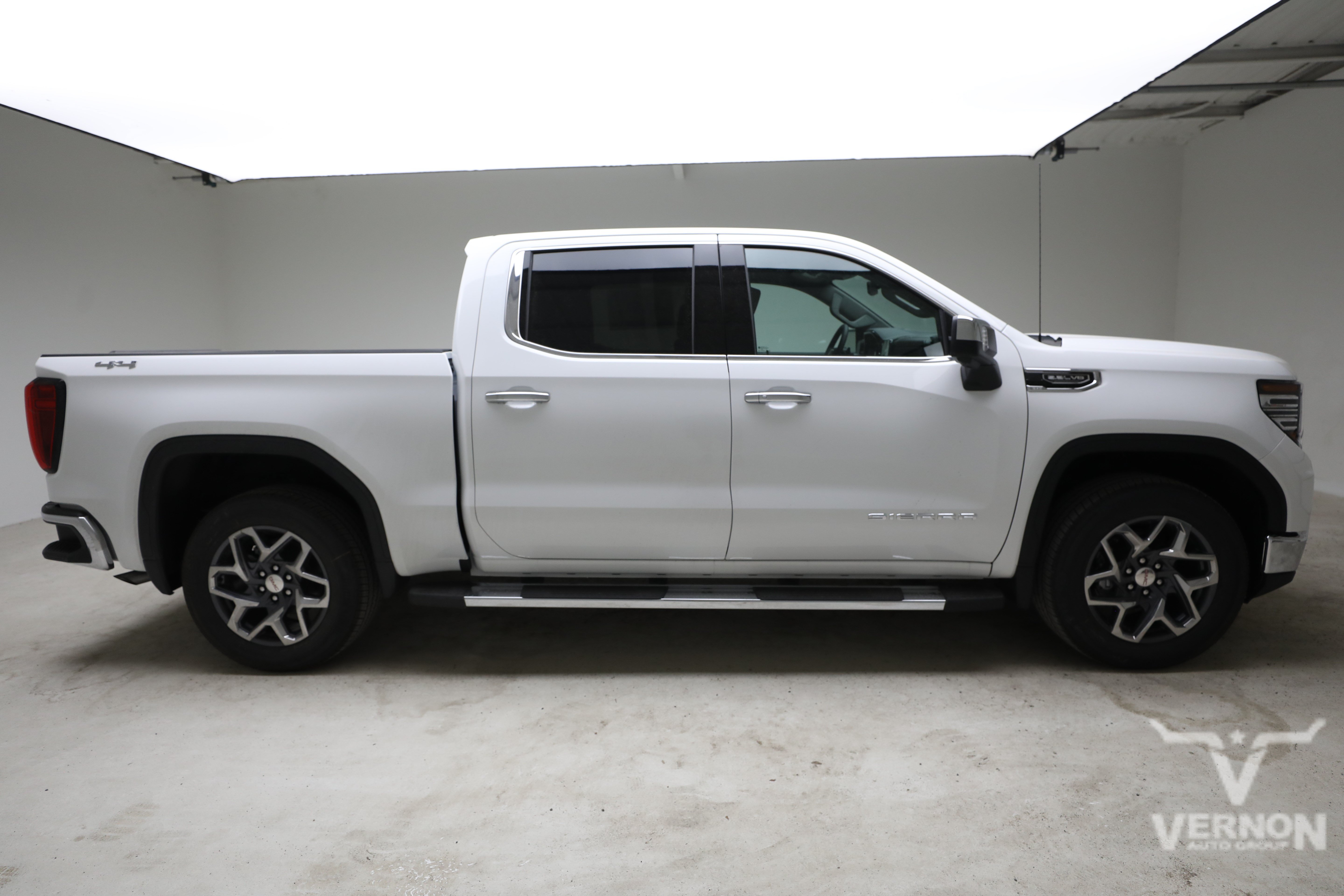 New 2026 Summit White GMC N image 6