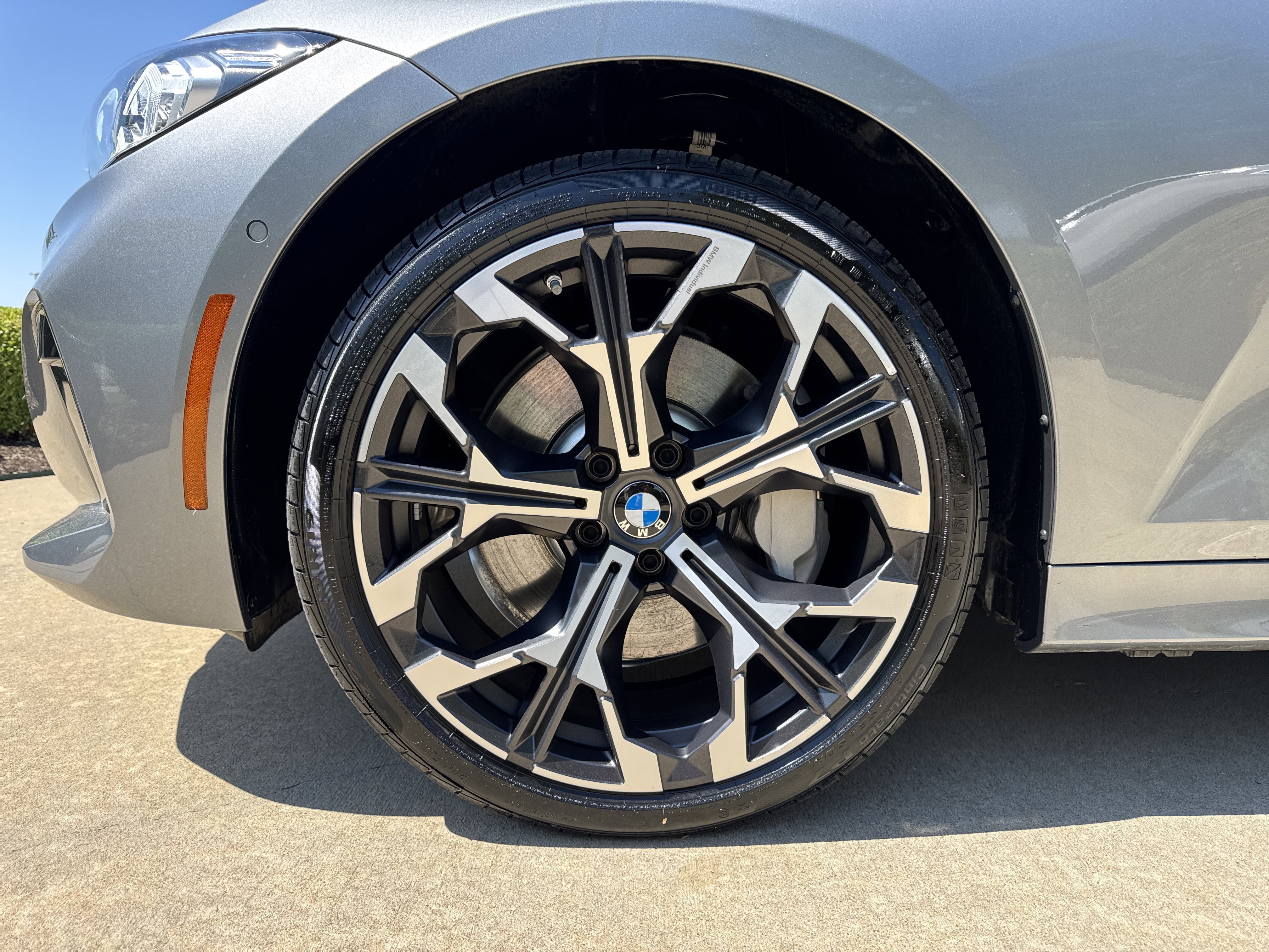 2025 BMW 3 Series 330i - Photo 26