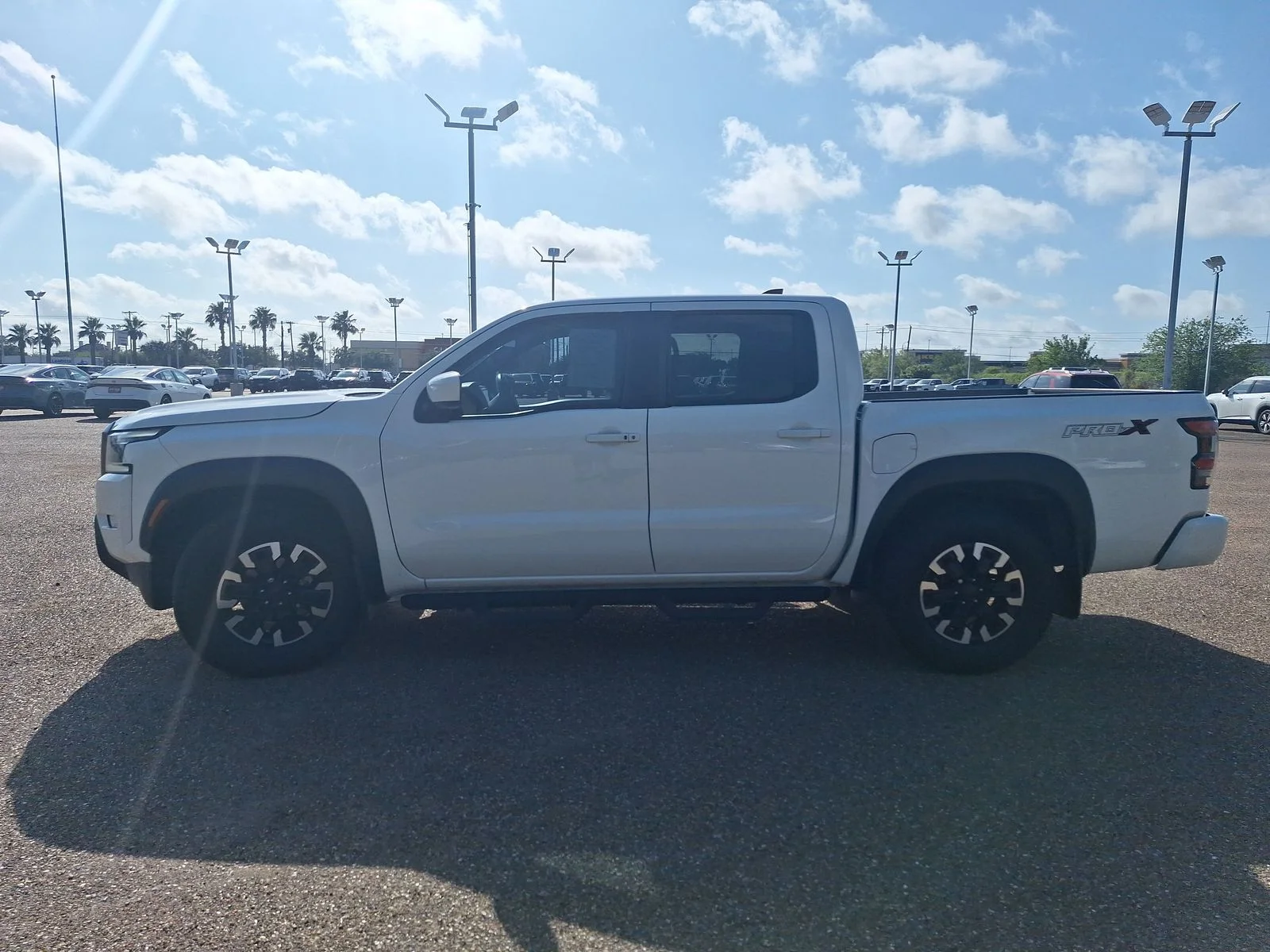 Used 2024 White Nissan PRO-X image 4