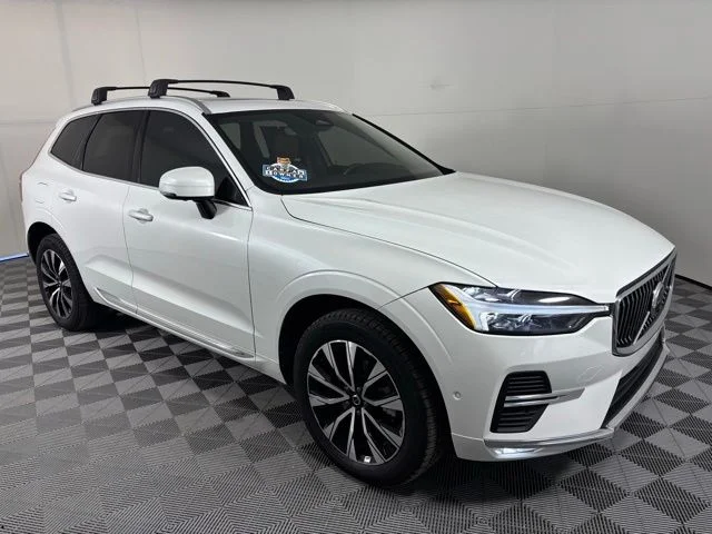 2023 Volvo XC60 B5 Plus Bright Theme FWD's photo