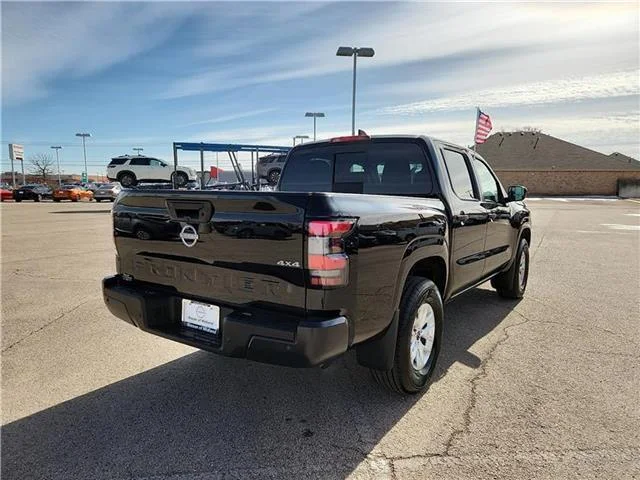 New 2026 KH3 Super Blac Nissan S 4x4 Crew Cab 5 ft. box 126 in. WB image 3