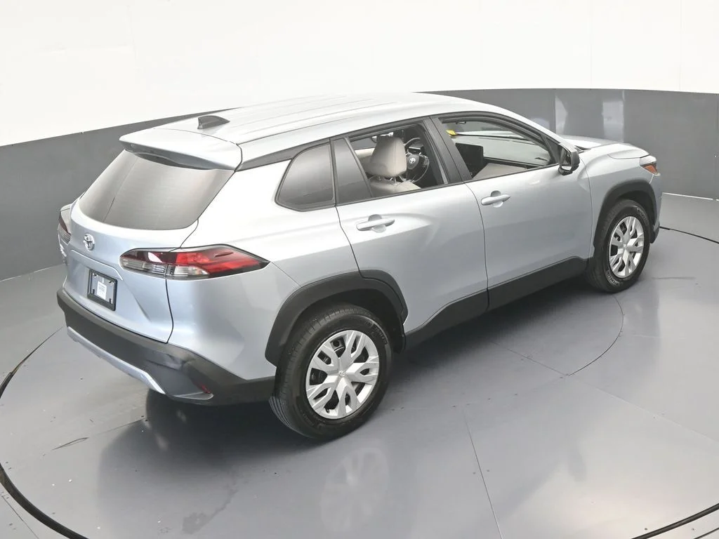 2026 Toyota Corolla Cross L - Photo 43