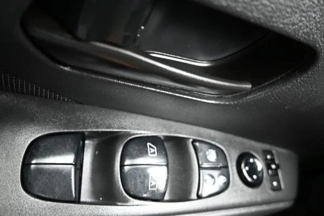 Used 2021 Black Nissan S image 22