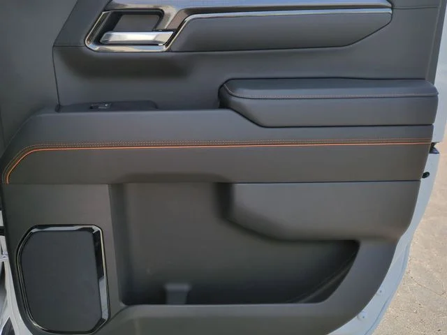 Used 2025 White GMC AT4 image 36