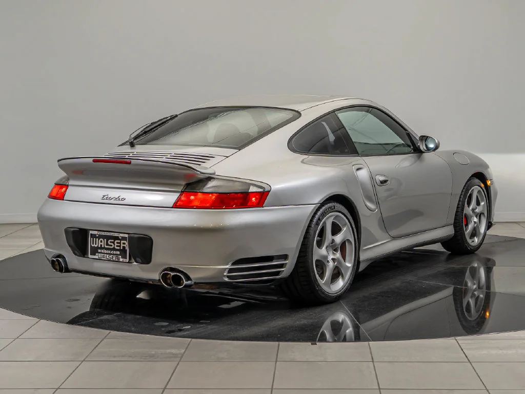 Used 2003 Arctic Silver Metallic Porsche  image 8