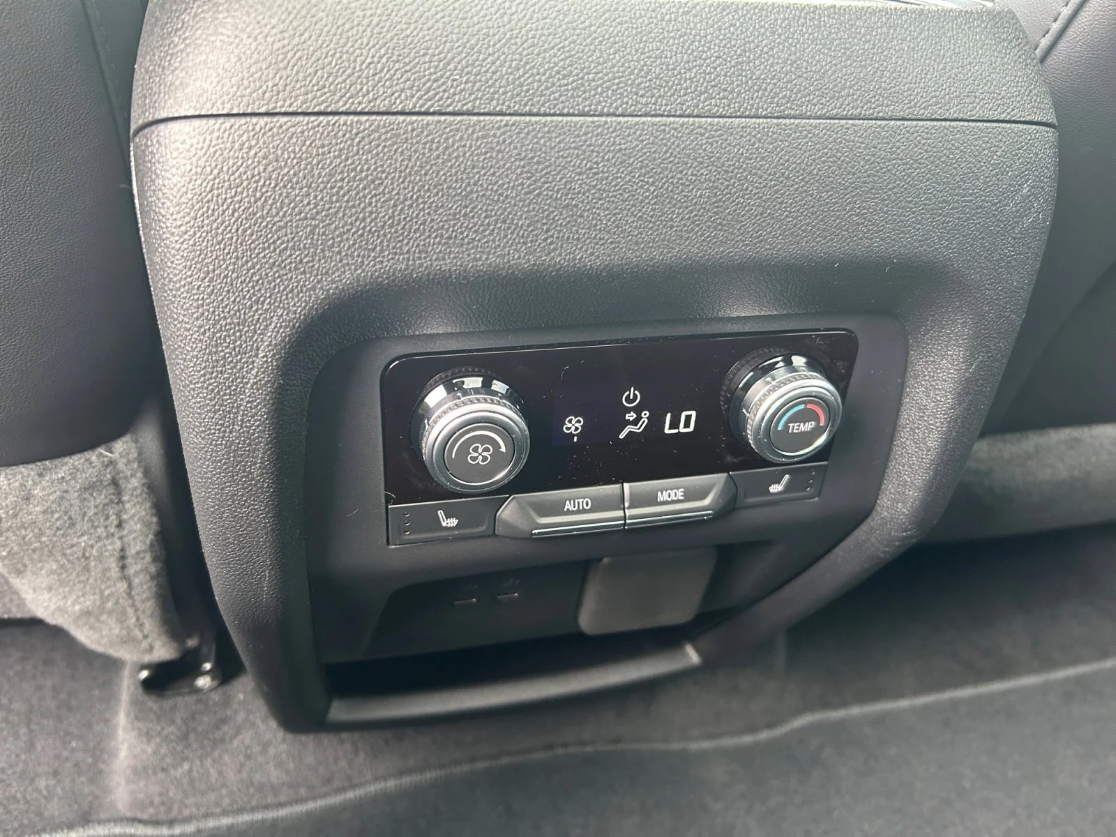 New 2026 Sterling Metallic GMC Elevation AWD image 20