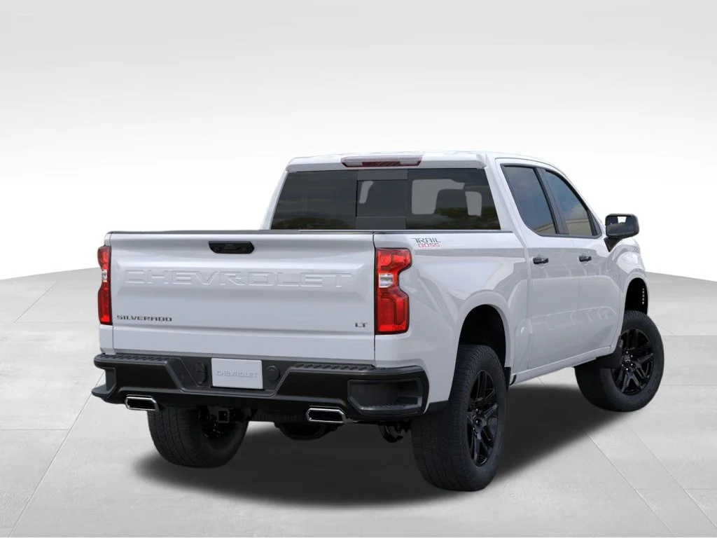 New 2026 Summit White Chevrolet LT Trail Boss image 4