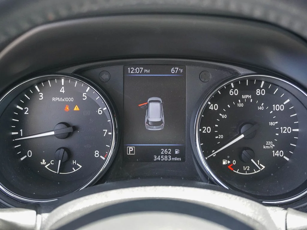 Used 2018 Red Nissan SV image 21