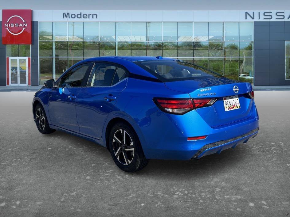 Used 2025 Electric Blue Metallic Nissan SV image 7