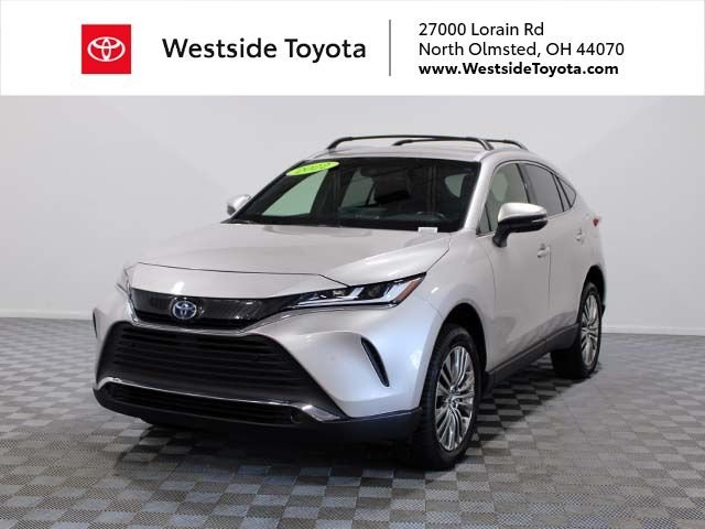 2022 Toyota Venza XLE