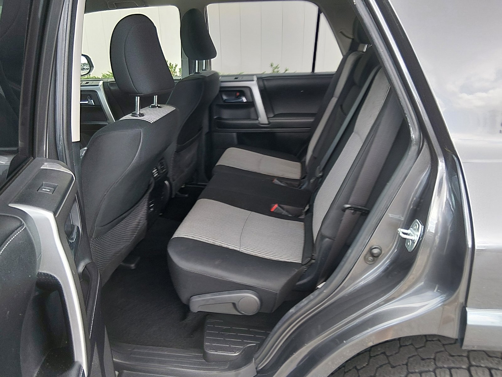 Used 2015 Magnetic Gray Metallic Toyota SR5 image 12