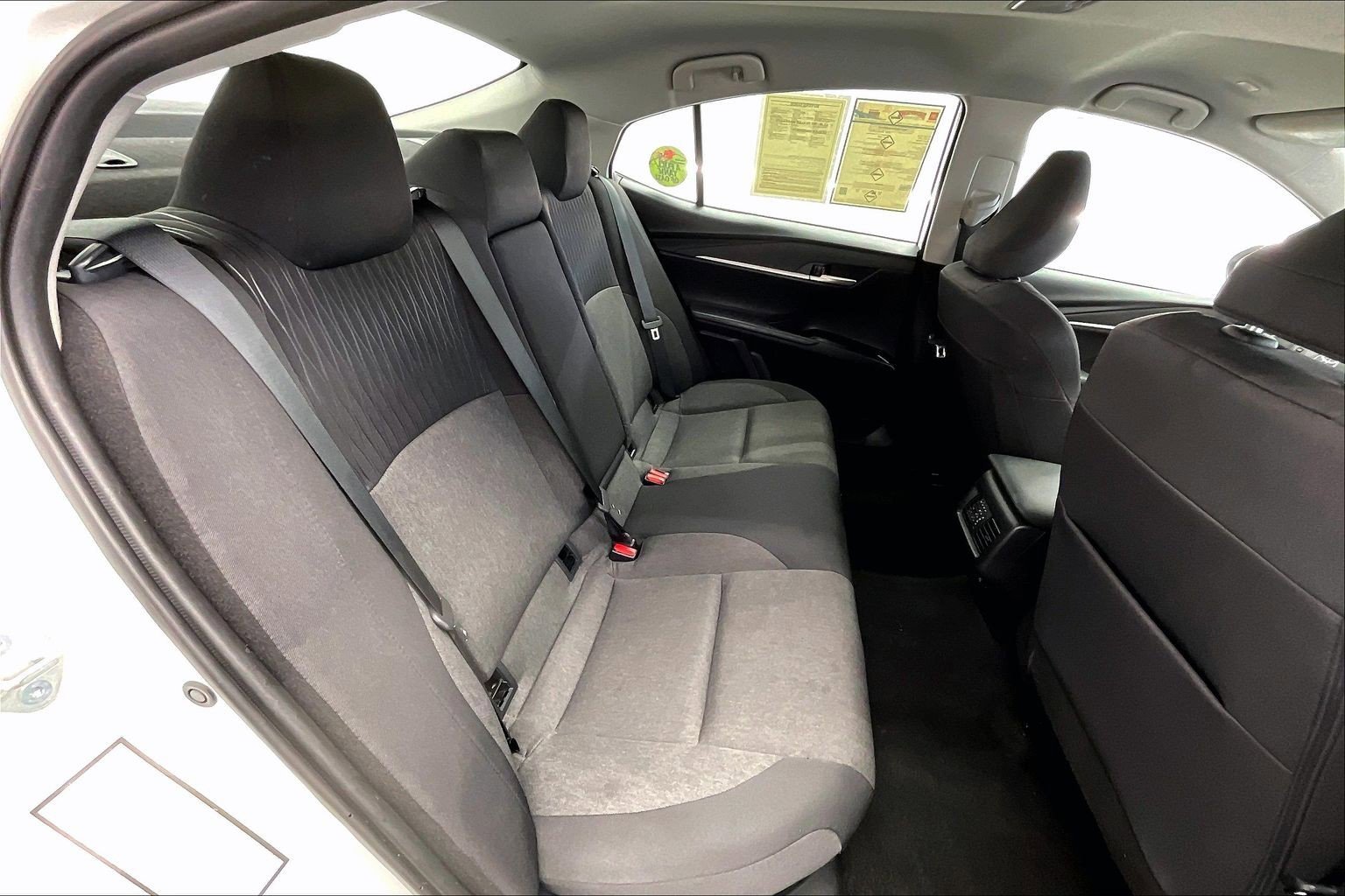 Used 2025 Ice Cap Toyota LE image 19