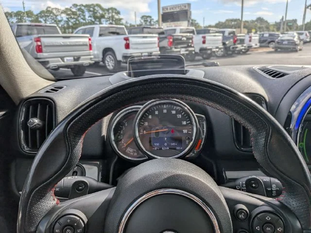 Used 2018 Red MINI Cooper S image 32