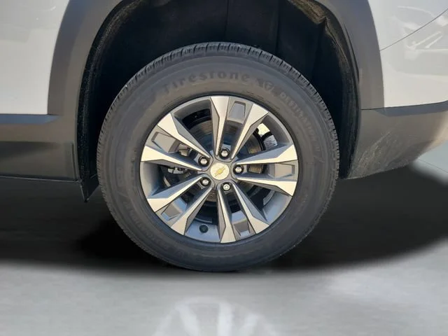 New 2027 Summit White Chevrolet LT image 32