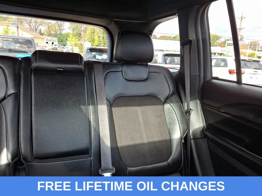 Used 2023 Bright White Clearcoat Jeep Altitude X image 21