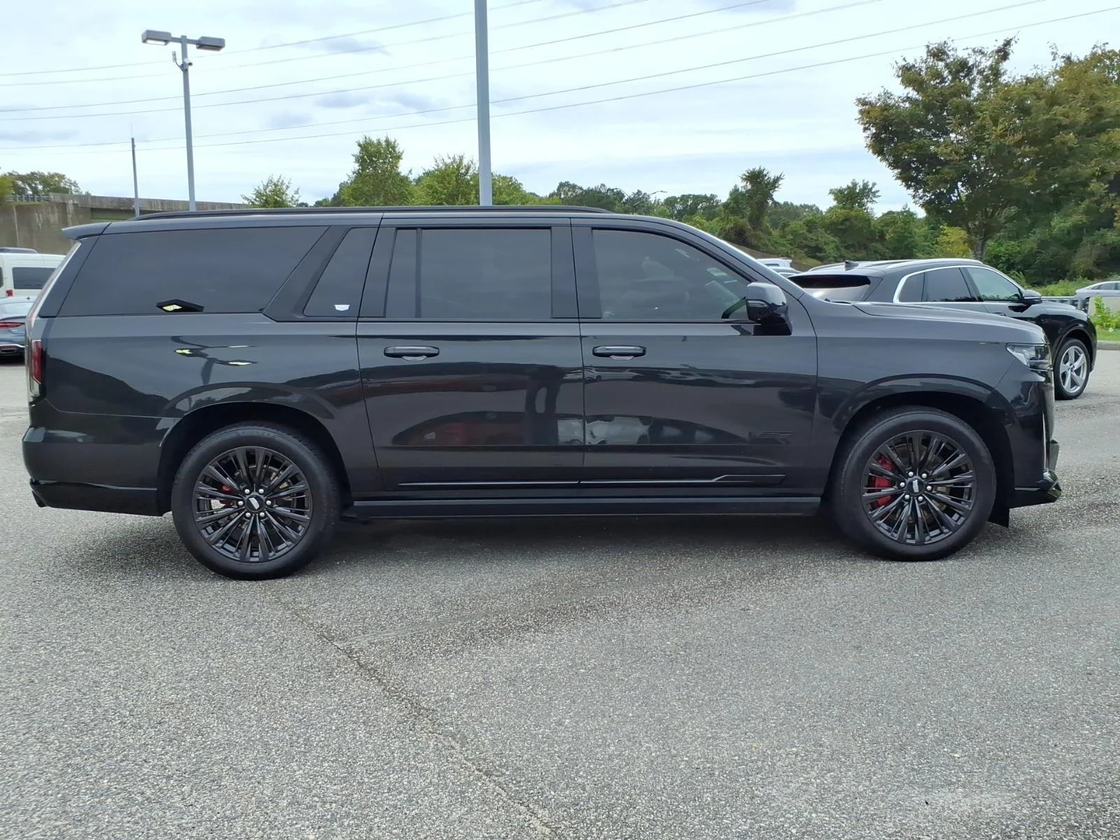 Used 2024 Black Diamond Tricoat Cadillac AWD V-Series image 7