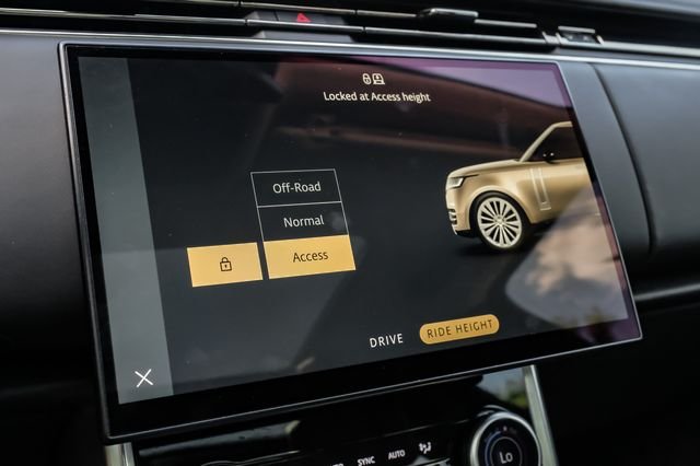Used 2022 Gray Land Rover First Edition image 42