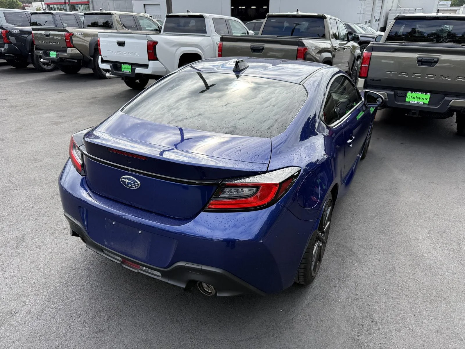 Used 2025 Sapphire Blue Pearl Subaru tS image 5