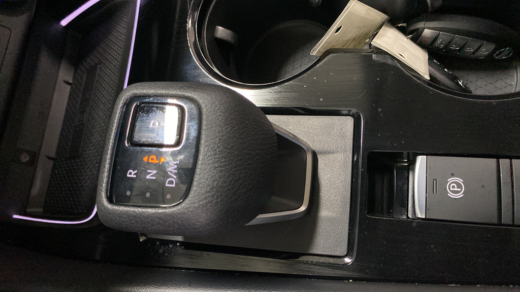 Used 2021 Pearl White Tricoat/Super Black Nissan Platinum image 19