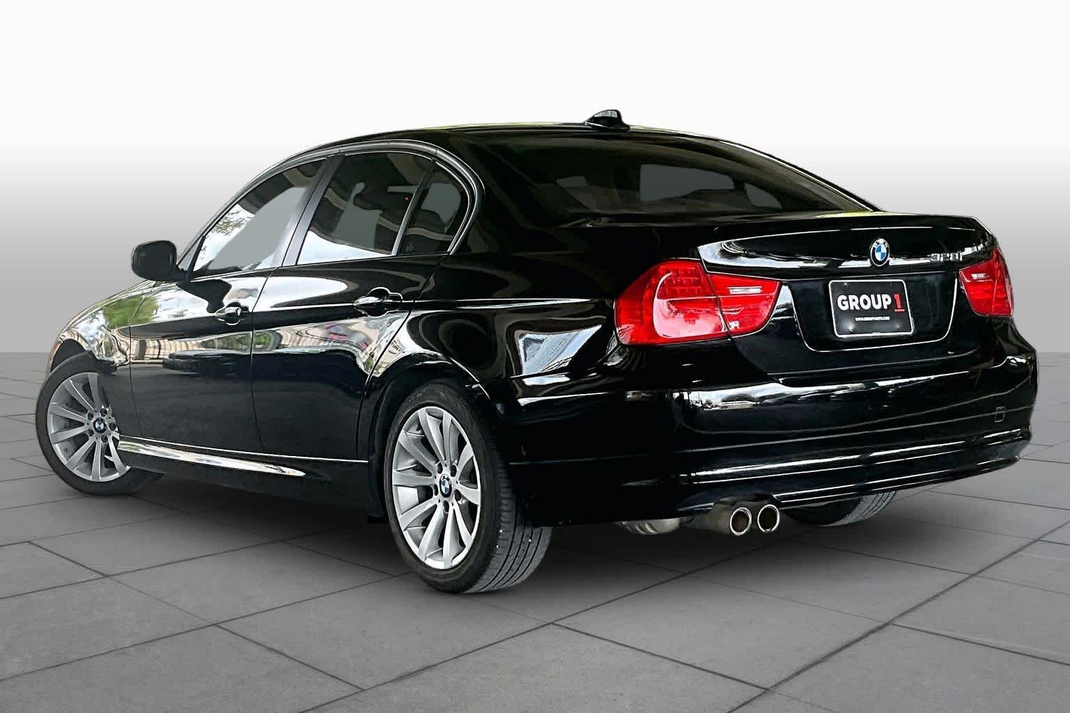 Used 2011 Jet Black BMW 328i image 11