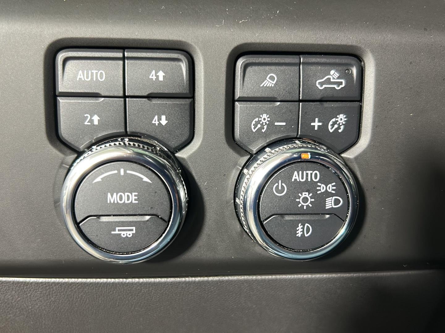 Used 2023 Onyx Black GMC Denali image 24