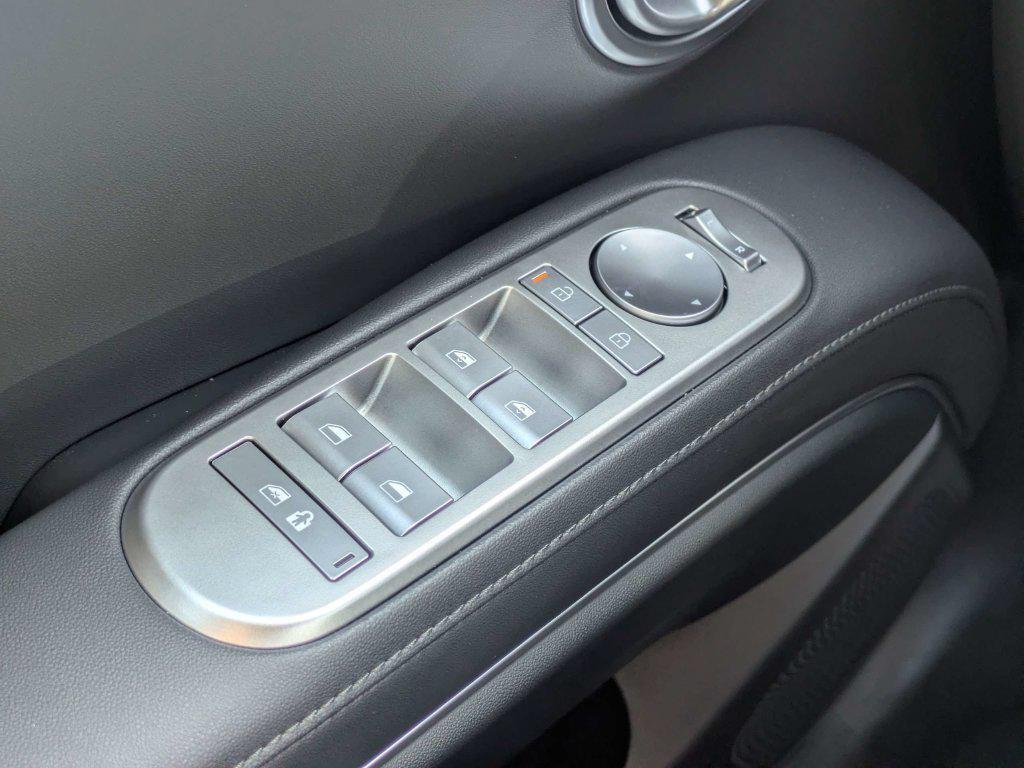 New 2026 White Hyundai Blue SEL 7P image 23