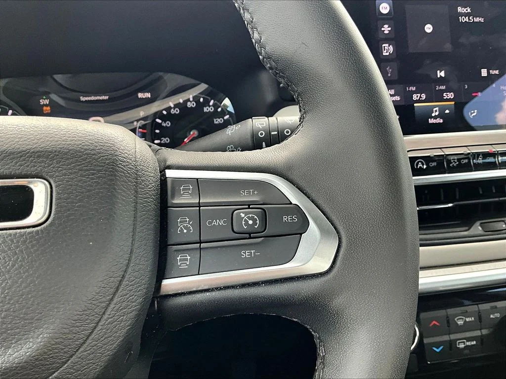 Certified Used 2025 White Jeep Limited image 16
