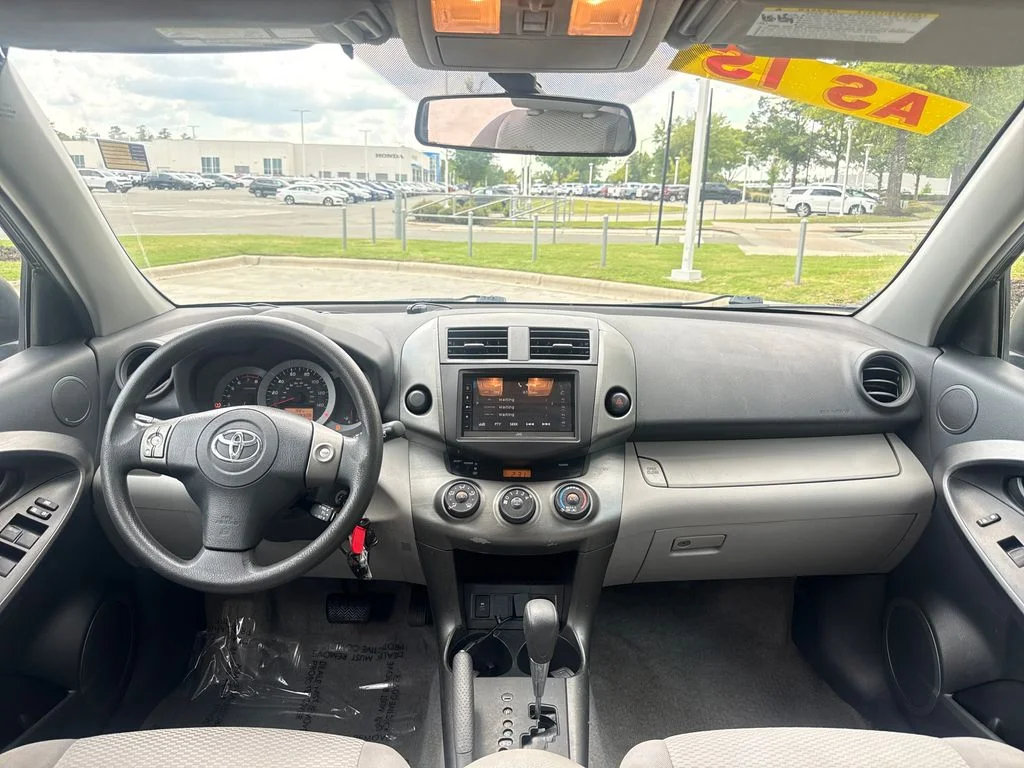 Used 2012 Black Toyota Base image 16