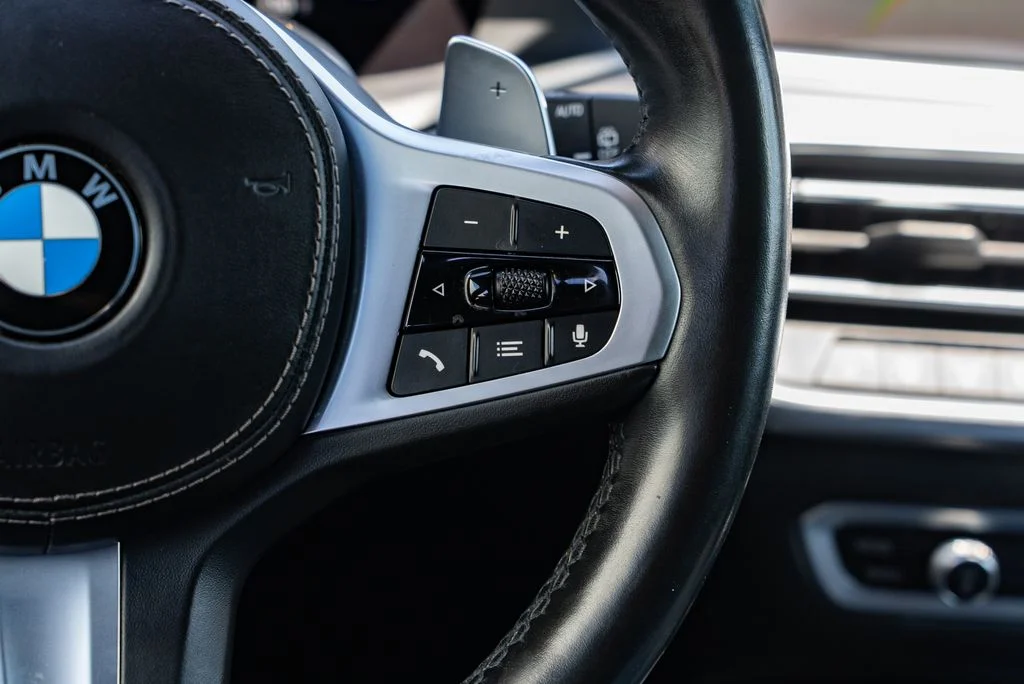 Used 2019 White BMW xDrive50i image 15
