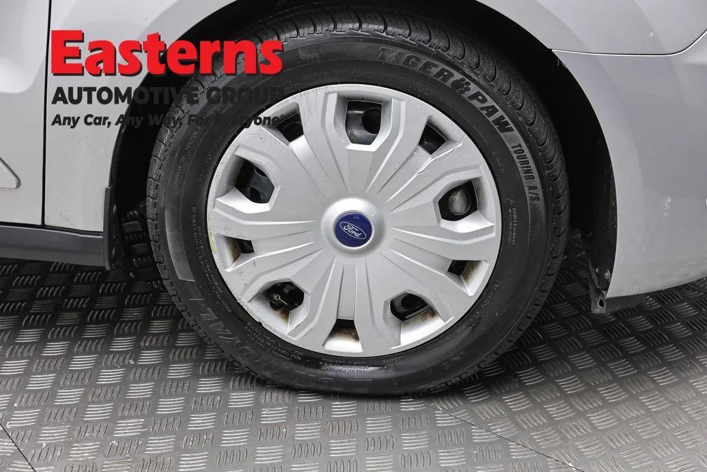 Used 2021 Silver Ford XLT image 31
